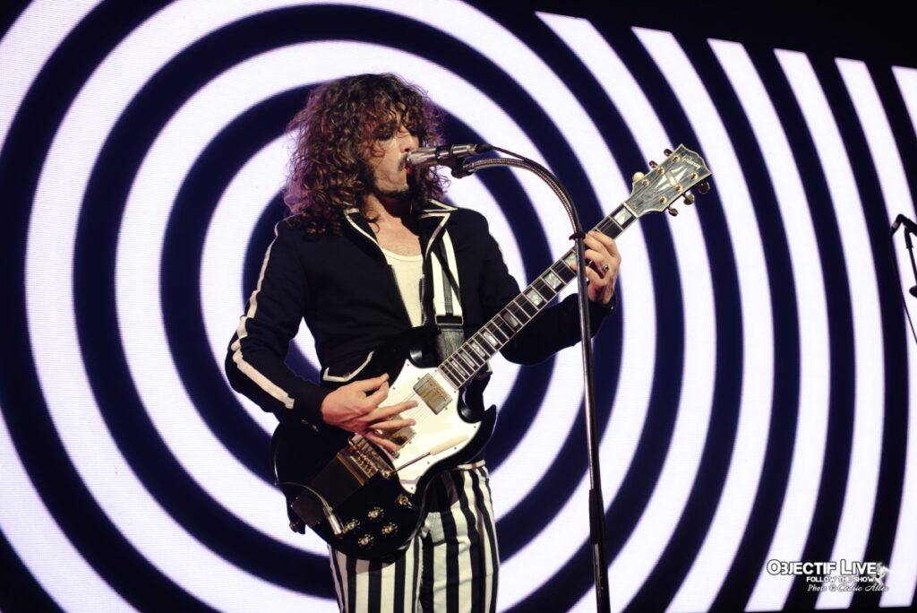 KO KO MO en concert au Plan Ris Orangis, énergie et complicité avec le public.